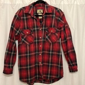 Field and Stream Red Plaid Heavyweight Button Down Flannel 100% quality cotton